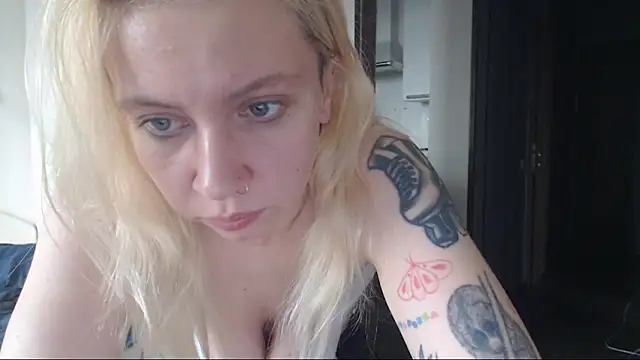 amanda kiss kiss online show from 11-10-25, 12:10