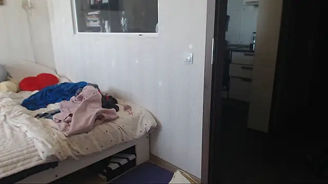 Snapshot of amanda_kiss_kiss chatting on 07-16-26, 12:35 amanda kiss kiss online show from 07-16-26, 12:35