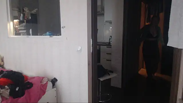 amanda kiss kiss online show from 11-28-25, 11:43