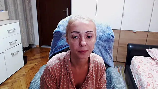 Leona-Exotic online show from 07-22-26, 09:11