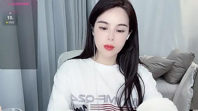 Snapshot of hknana chatting on 02-18-25, 02:38 hknana online show from 02-18-25, 02:38