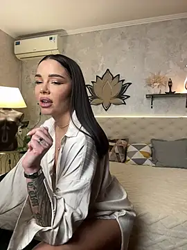 StripBianka online show from 03-06-26, 07:14