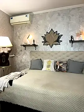 StripBianka online show from 11-12-25, 06:50