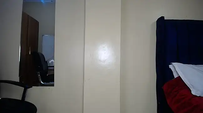 Snapshot of Siri_ssaru chatting on 12-07-24, 04:15 Siri ssaru online show from 12-07-24, 04:15