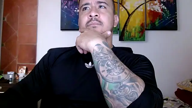 Snapshot of christian_colombian1 chatting on 12-13-24, 12:28 christian colombian1 online show from 12-13-24, 12:28