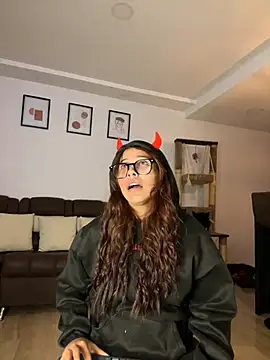 crystal bunny7 online show from 02-10-25, 02:19