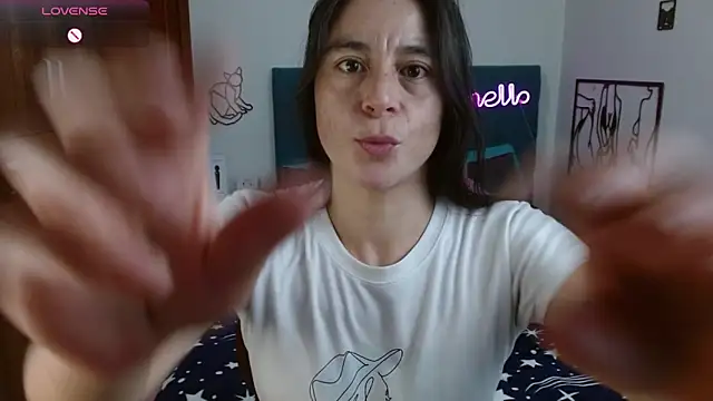 Snapshot of antonella_sweet33 chatting on 02-24-26, 07:15 antonella sweet33 online show from 02-24-26, 07:15