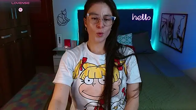 Snapshot of antonella_sweet33 chatting on 01-18-26, 09:07 antonella sweet33 online show from 01-18-26, 09:07