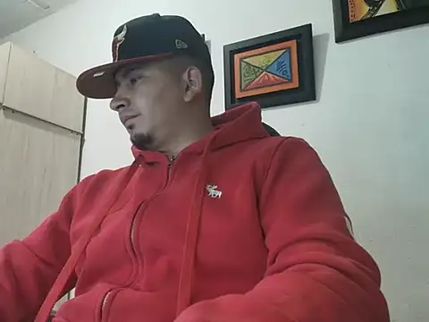 Snapshot of myke_andrade chatting on 10-21-25, 04:34 myke andrade online show from 10-21-25, 04:34