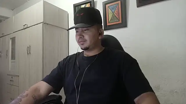 Snapshot of myke_andrade chatting on 09-21-25, 04:17 myke andrade online show from 09-21-25, 04:17