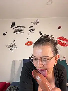 selena369 online show from 11-26-25, 01:22