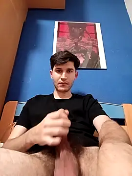 Esti02 online show from 11-25-25, 05:35