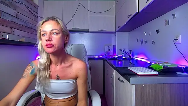 Skinny Nally online show from 02-24-26, 01:17