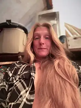 GoldenFlameGoddess online show from 06-16-26, 03:56