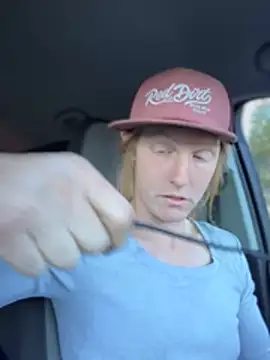 GoldenFlameGoddess online show from 03-08-26, 12:05