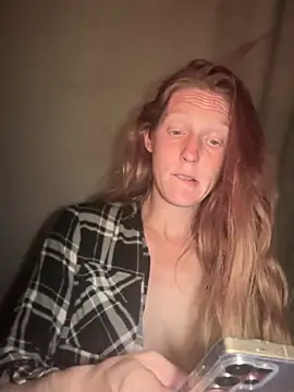 GoldenFlameGoddess online show from 04-10-26, 04:08