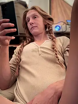 GoldenFlameGoddess online show from 10-13-25, 03:46