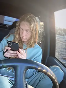 GoldenFlameGoddess online show from 01-12-26, 04:25