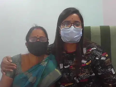 Snapshot of gyanvi1 chatting on 01-13-25, 07:11 gyanvi1 online show from 01-13-25, 07:11