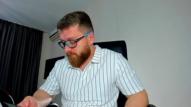 Findom guy online show from 05-10-26, 10:41
