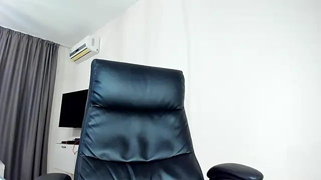 Findom guy online show from 04-15-26, 07:58