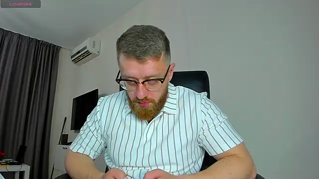 Findom guy online show from 03-29-26, 03:02