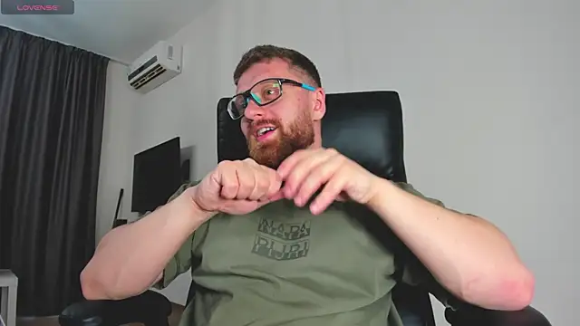 Findom guy online show from 03-11-26, 12:43