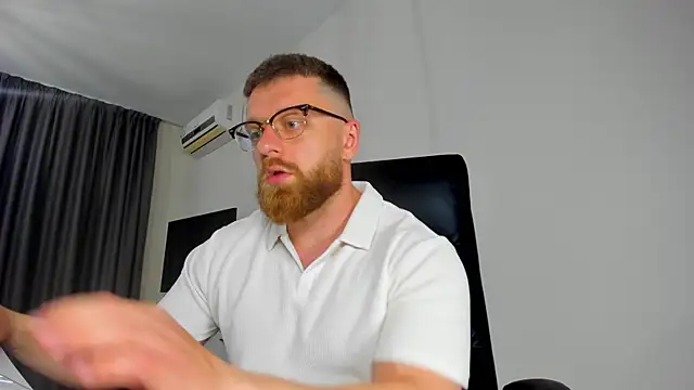 Findom guy online show from 04-26-26, 11:51