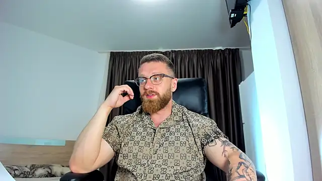 Findom guy online show from 06-18-26, 04:23