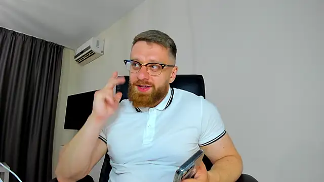 Findom guy online show from 04-12-26, 03:04