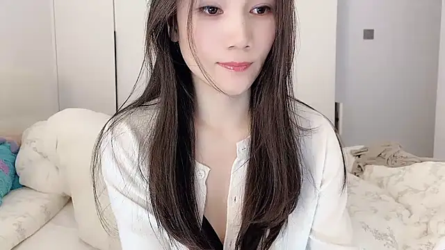 Snapshot of MIa59 chatting on 11-30-25, 02:01 MIa59 online show from 11-30-25, 02:01