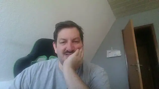 Golffahrer1982 online show from 01-17-26, 12:09