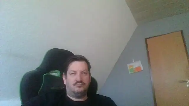 Golffahrer1982 online show from 02-11-26, 01:44