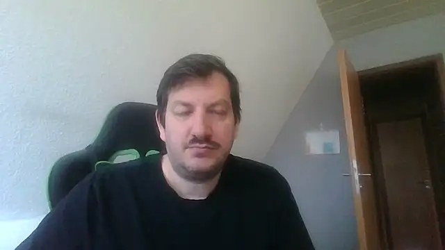 Snapshot of Golffahrer1982 chatting on 10-29-25, 10:25 Golffahrer1982 online show from 10-29-25, 10:25