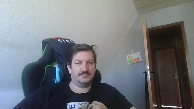 Golffahrer1982 online show from 03-01-26, 08:58