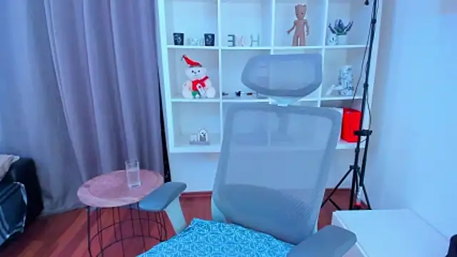 andboyfor6 online show from 05-04-26, 10:51