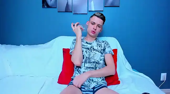 andboyfor6 online show from 01-22-25, 09:35