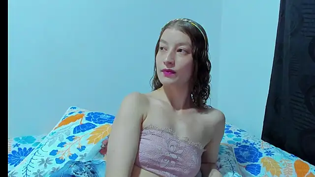 MiiaVolkova online show from 04-08-26, 12:34