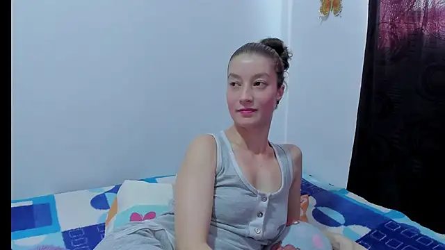 MiiaVolkova online show from 11-25-25, 05:57