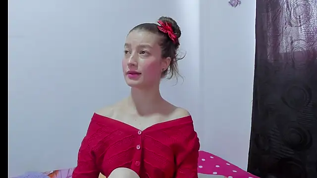 Snapshot of MiiaVolkova chatting on 09-30-25, 04:57 MiiaVolkova online show from 09-30-25, 04:57