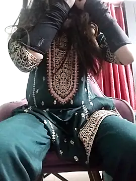 Snapshot of Noor_Darliing chatting on 04-19-26, 03:24 Noor Darliing online show from 04-19-26, 03:24
