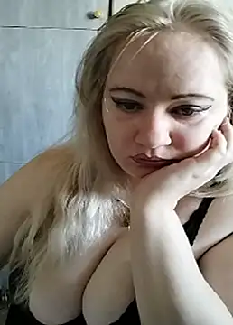 D Marinna online show from 10-04-25, 07:54