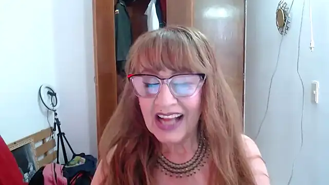 Snapshot of KarimaSarabe chatting on 06-05-26, 05:51 KarimaSarabe online show from 06-05-26, 05:51