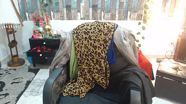 KarimaSarabe online show from 10-03-25, 09:05