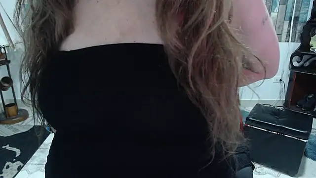 KarimaSarabe online show from 09-30-25, 08:59