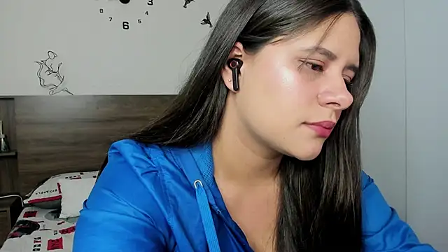 emily adams01 online show from 04-14-26, 10:26