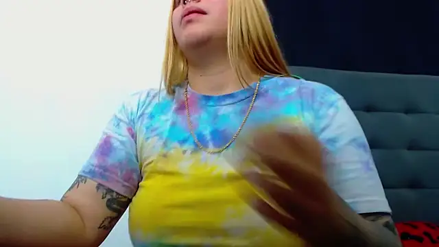 Snapshot of hanna_rabbit_ chatting on 02-10-25, 02:26 hanna rabbit  online show from 02-10-25, 02:26