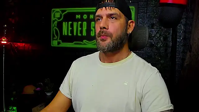 LexXHardy online show from 09-24-25, 02:51