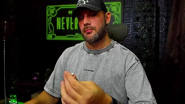 LexXHardy online show from 09-20-25, 07:52