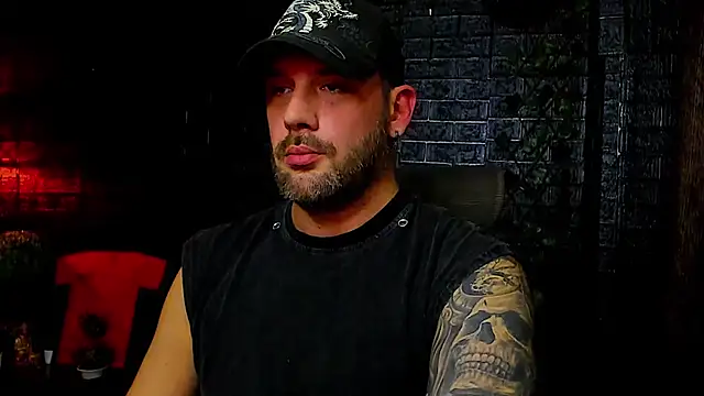 LexXHardy online show from 10-25-25, 01:16